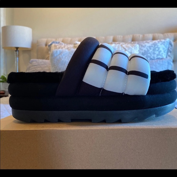 UGG MAXI SLIDE LOGO - Picture 6 of 12